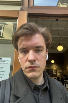 wavespeed-ai/qwen-image/text-to-image-lora